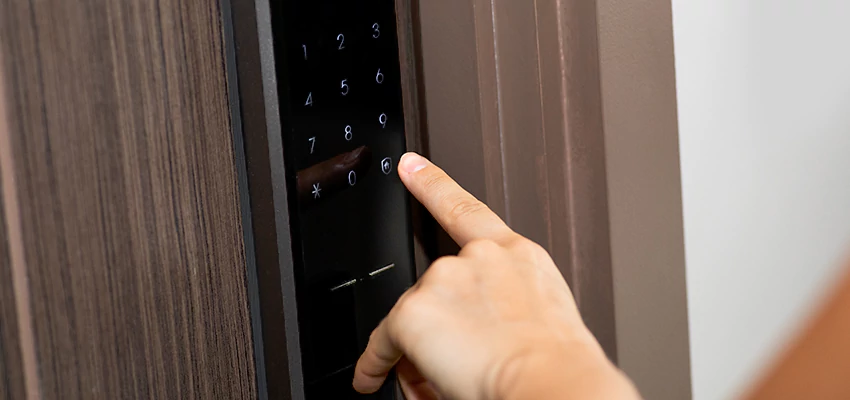 Smart Electric Locks Replacement Services in Skokie