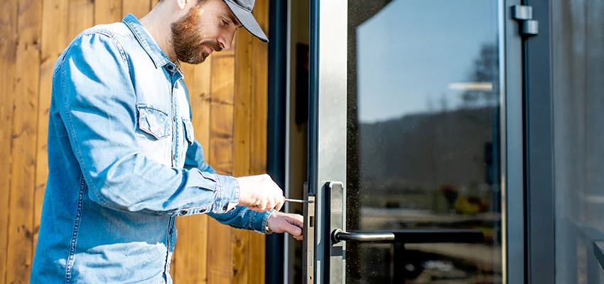 Frameless Glass Storefront Door Locks Replacement in Skokie