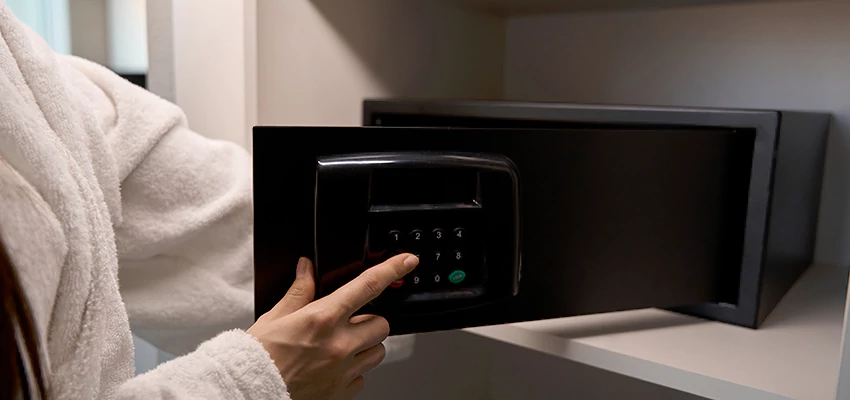 Safe Unlocking Service Company in Skokie, Illinois