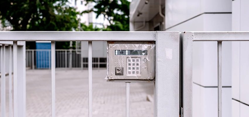 Gate Locks For Metal Gates in Skokie