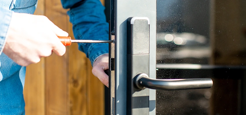 Aluminium Door Lock Replacement in Skokie