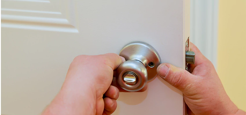 After-hours Locksmith For Lock And Key Installation in Skokie