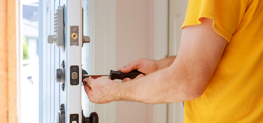 Eviction Locksmith For Key Fob Replacement Services in Skokie